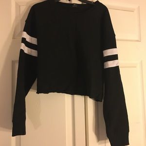 Cropped Sweatshirt With No Hood.